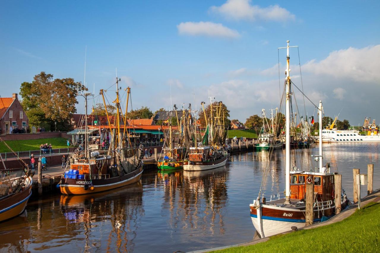 Hotel Achterum Greetsiel Exterior foto